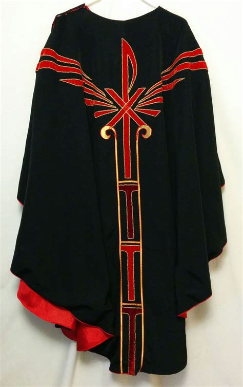 Indigenous pagan vestments